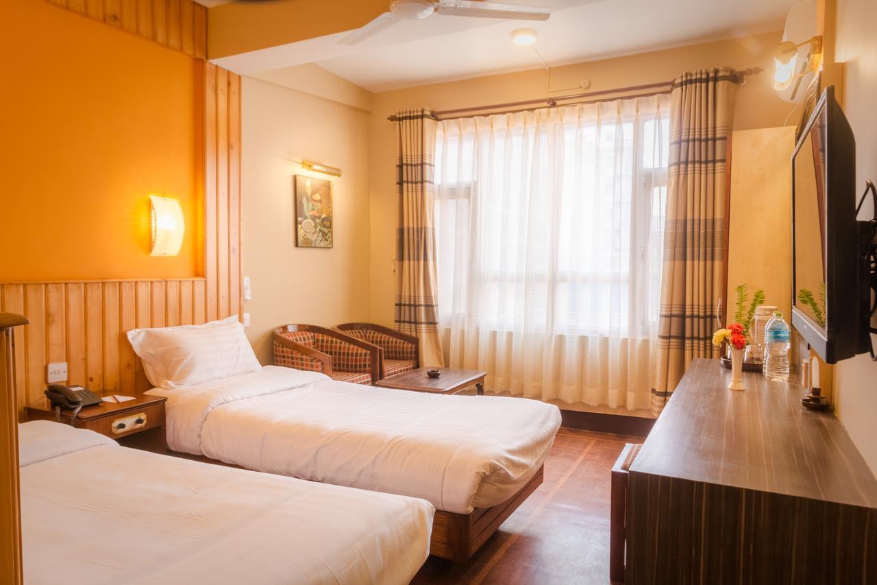Little Nepal Inn Катманду Екстериор снимка