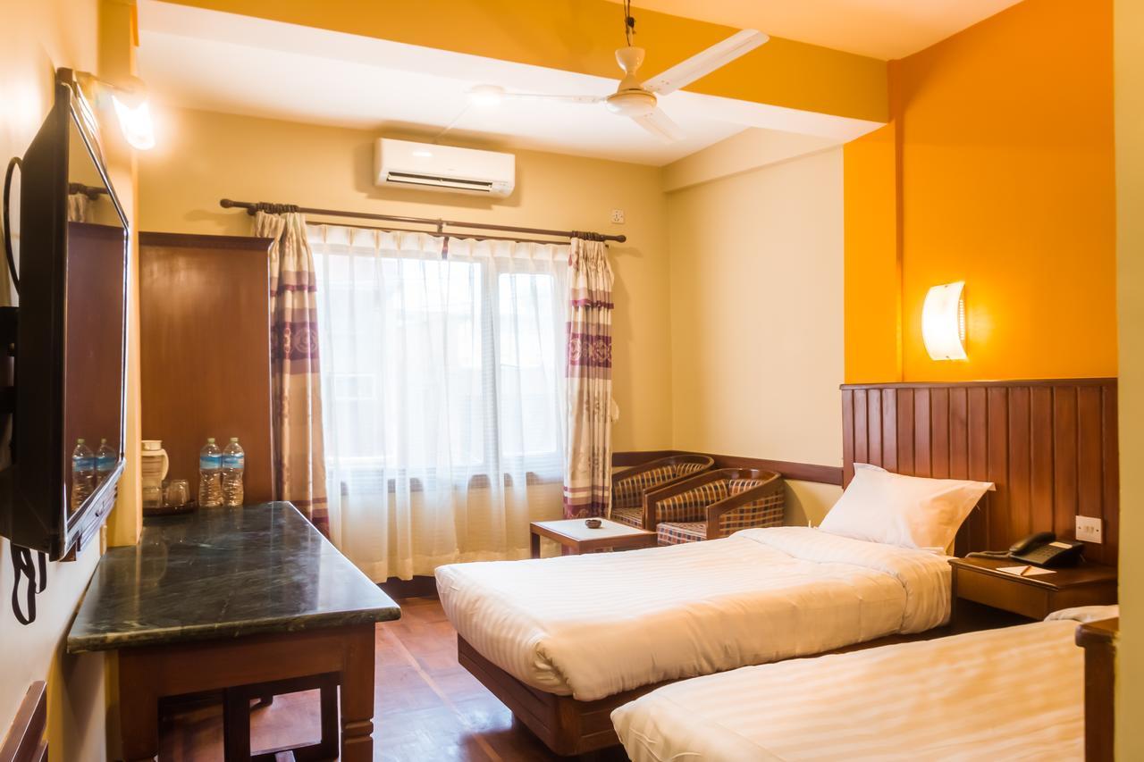 Little Nepal Inn Катманду Екстериор снимка