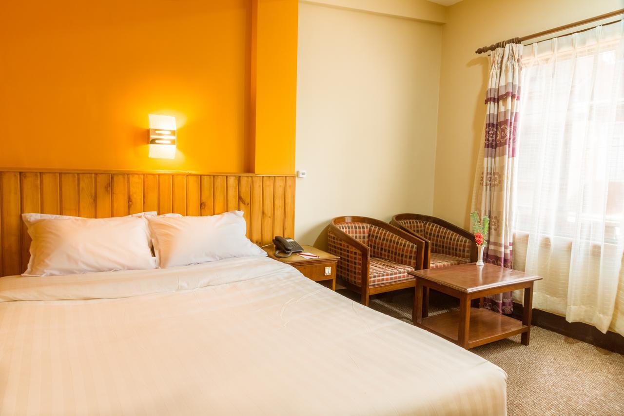 Little Nepal Inn Катманду Екстериор снимка